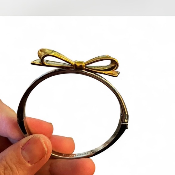 SALE 🛍️🛍️Kate Spade Silver Bracelet with Gold Bow - Picture 4 of 10